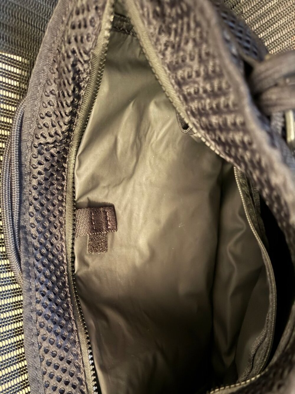 NIKE Mesh Black Tote Bag Webbing Double Shoulder Strap - Picture 6 of 7